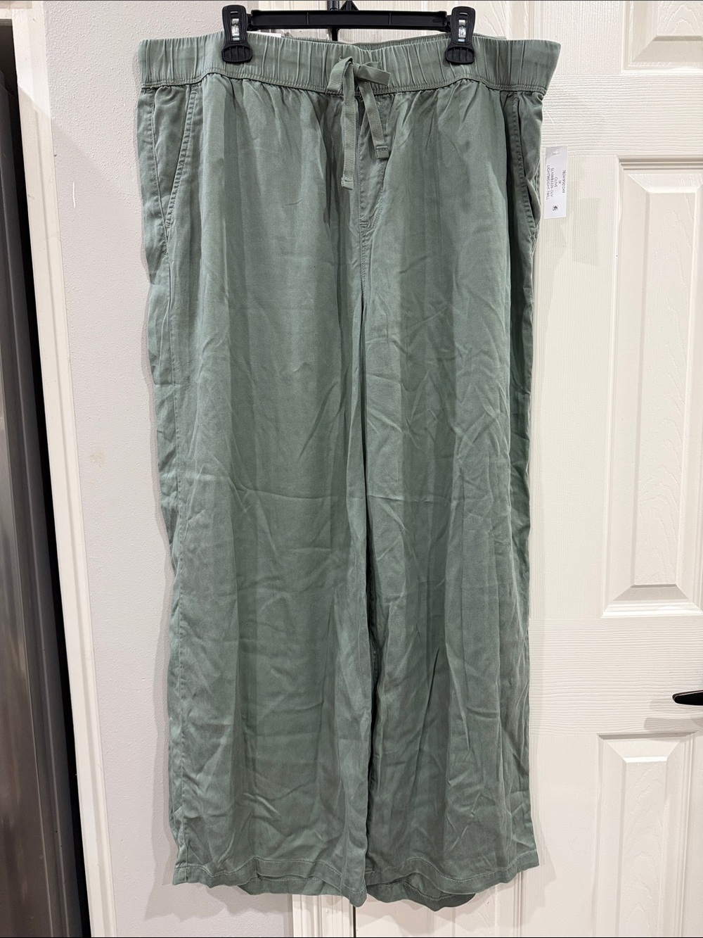 Nine West women’s Lightweight Twill drawstring Pants - Sage Green Sz 1X